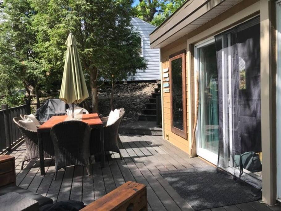 Chalet Om 2 Avec Et Foyer Borde Du Fleuve *
